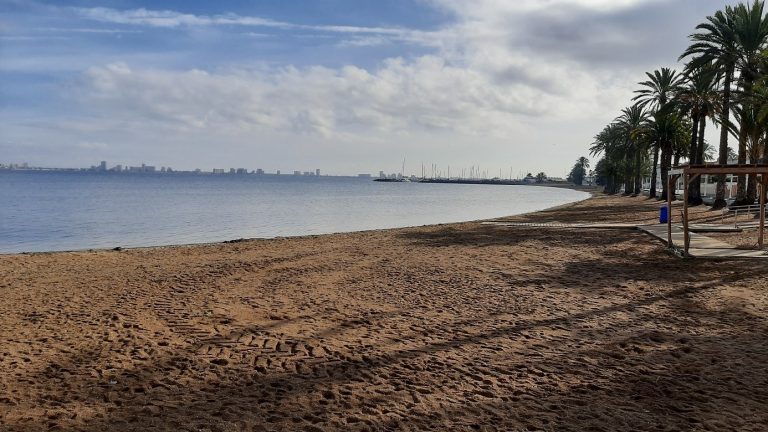 BIOCYMA resulta adjudicataria de un servicio para la redacción de la documentación ambiental para la instalación temporal de cinco pantalanes flotantes en playas de Cartagena